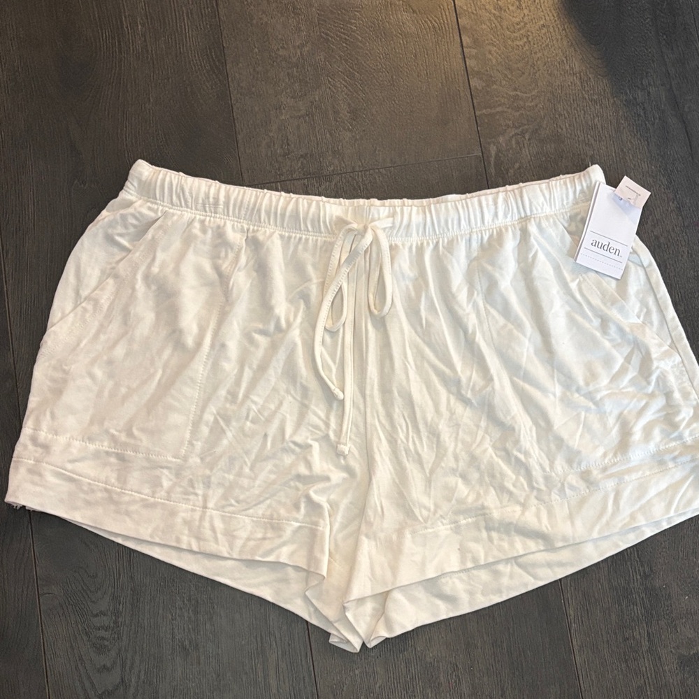 Auden Cream Elastic Waist Shorts